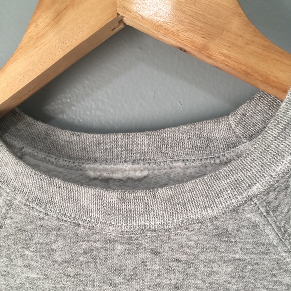 Hand Sewn Sequin & Pearl Bow Appliqué Sweatshirt - Picture 4 of 8